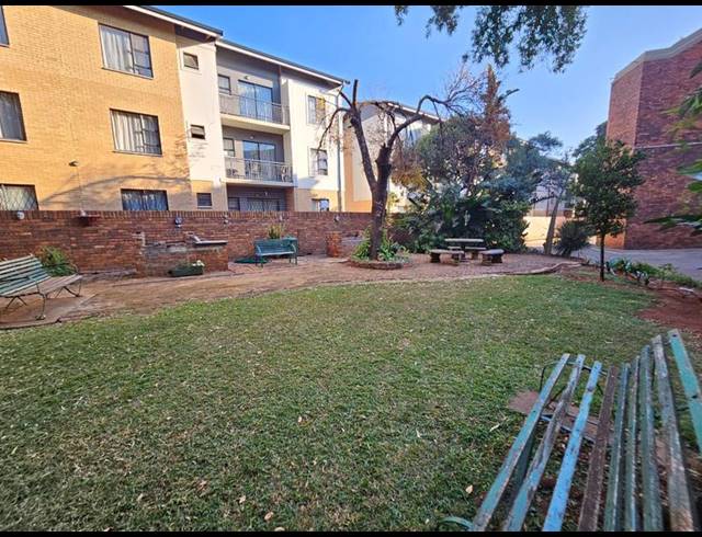 3 BEDROOM APARTMENT FOR SALE IN SINOVILLE